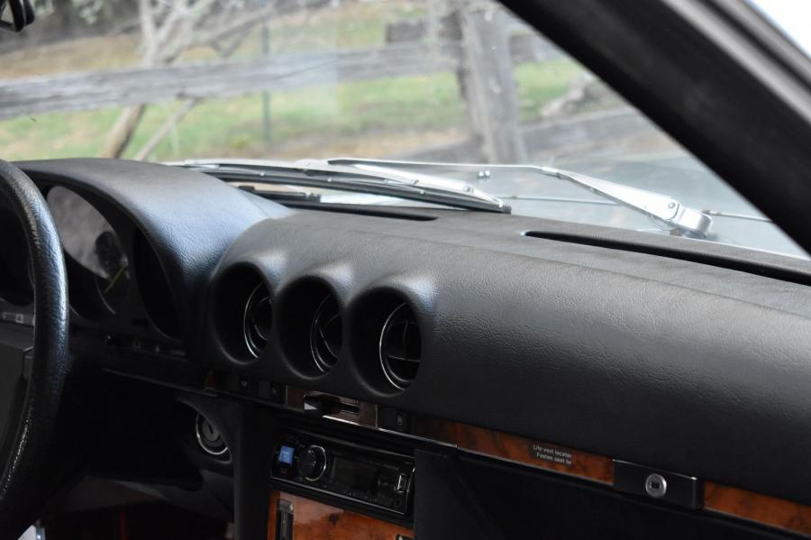 Торпедо Mercedes-Benz 280 SLC (C107) 1980 года  (EU) (фото 72 из 102)